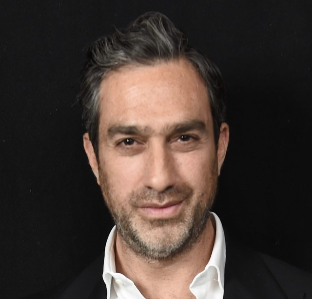 Headshot or Robert Suss